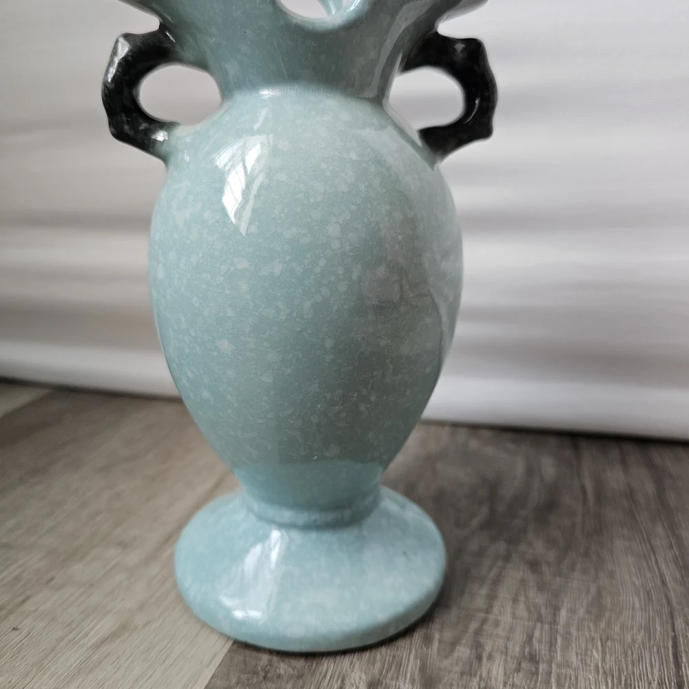 Vintage Hull Pottery Vase Royal Woodland Blue Teal Speckled Glaze W4 6 1/2